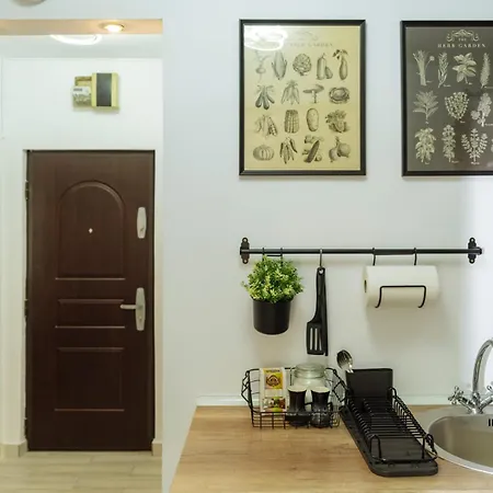 Cosy Close To Mall Apartment *