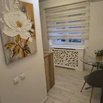 Cosy Close To Mall * Bucarest