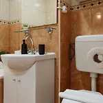 Cosy Close To Mall Bucarest