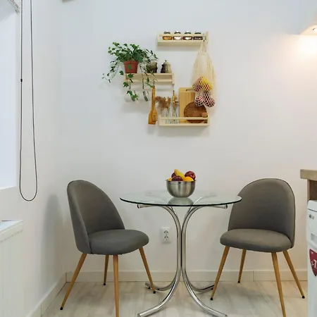 Cosy Close To Mall *