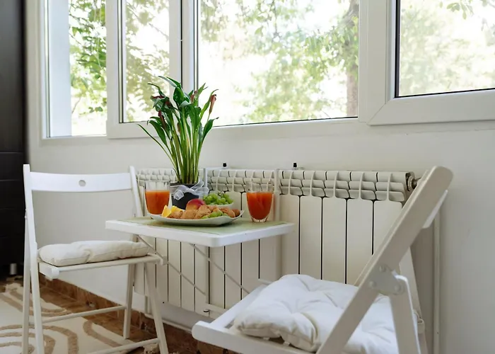 דירה Cosy Close To Mall