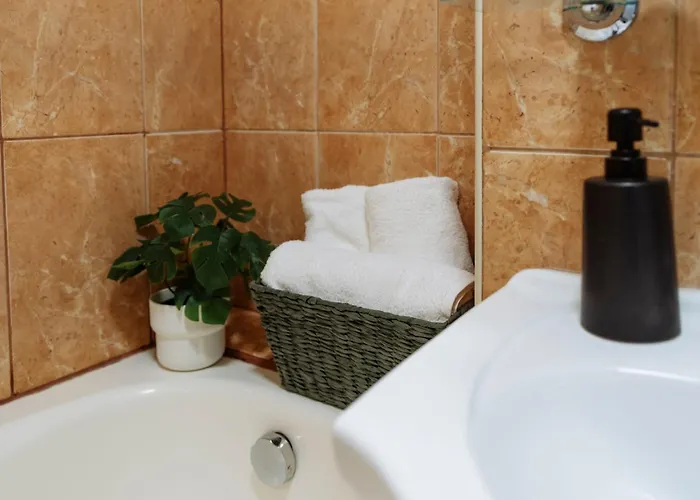 Cosy Close To Mall *